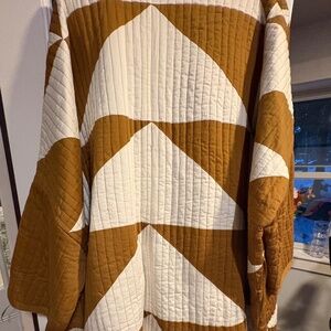 Annak Raj Quilted Kimono Gold and White